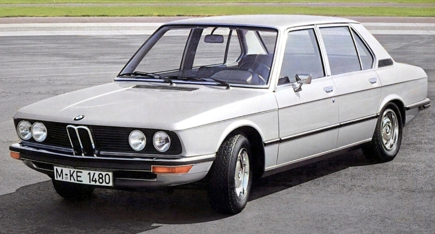 BMW E12 фото 15