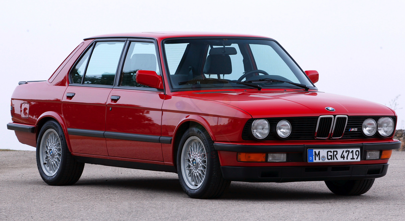 BMW E28 фото 11