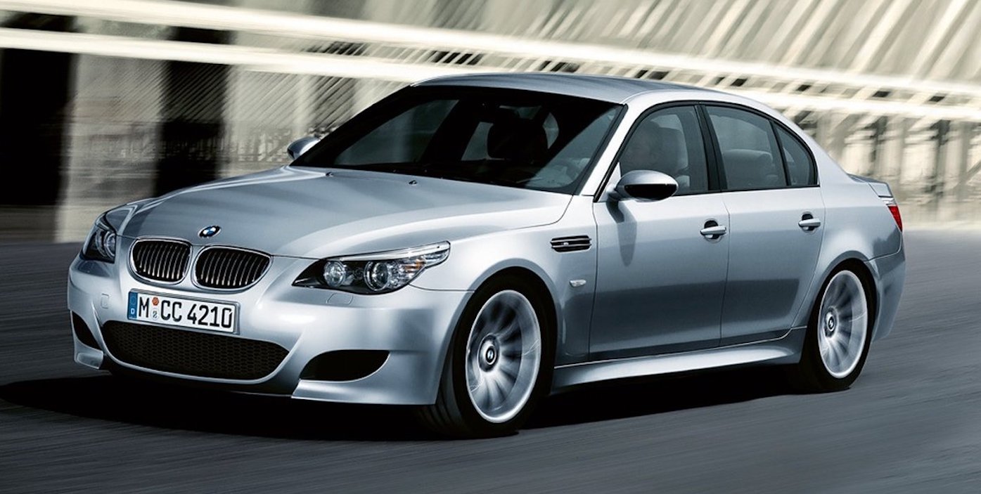 BMW M5 E60 фото